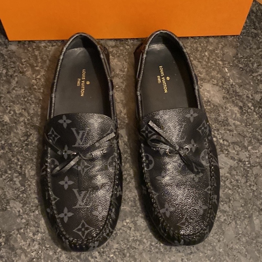 🦁 Louis Vuitton LV Monogram Eclipse Loafers - Picture 15 of 17